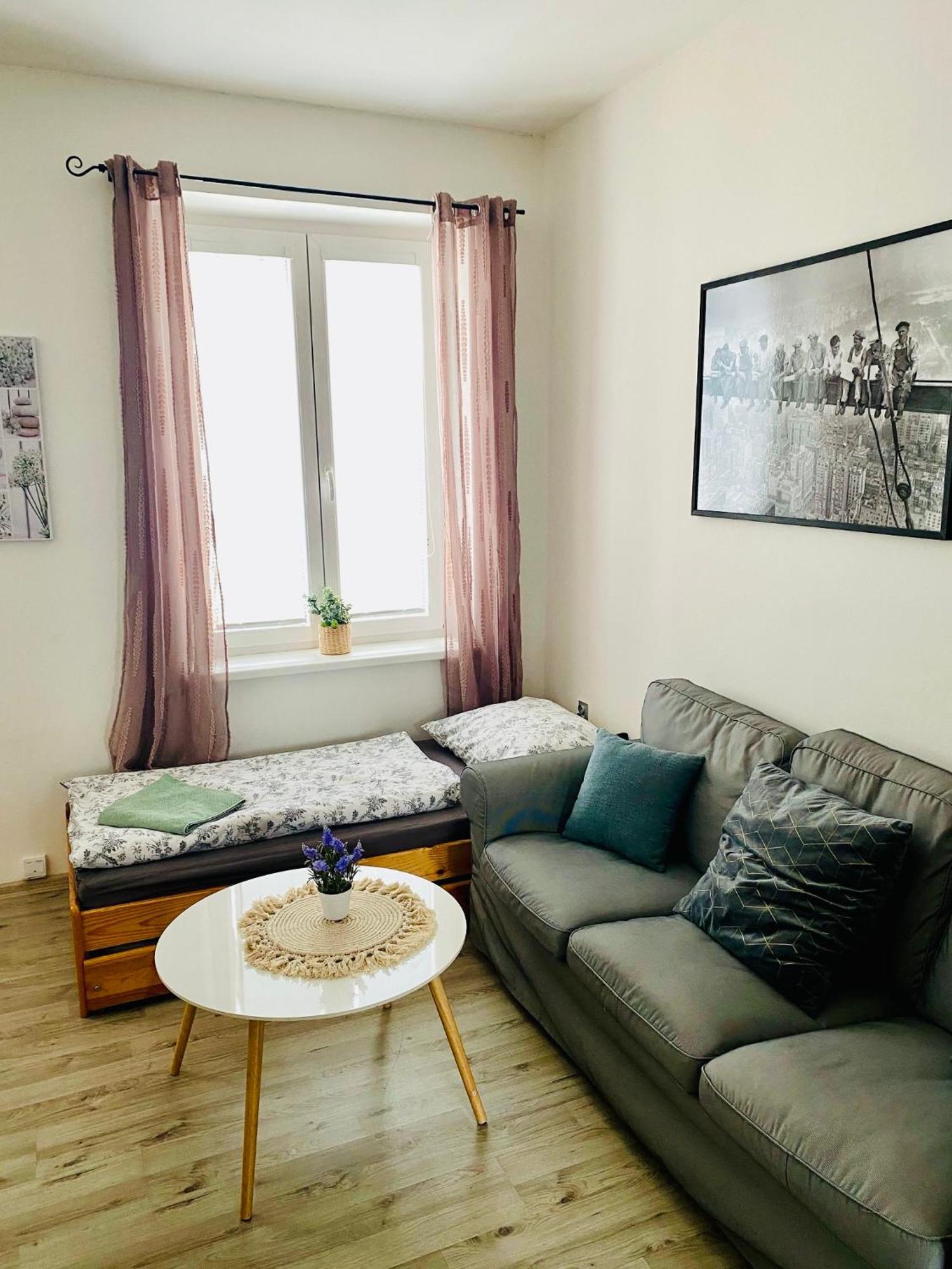 Apartma Luxura Decin Exteriör bild